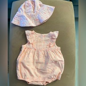Janie and Jack Romper with 👒